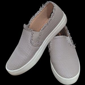 Indigo Rd. Irkicky Shoes, Womens Size 8M, Taupe